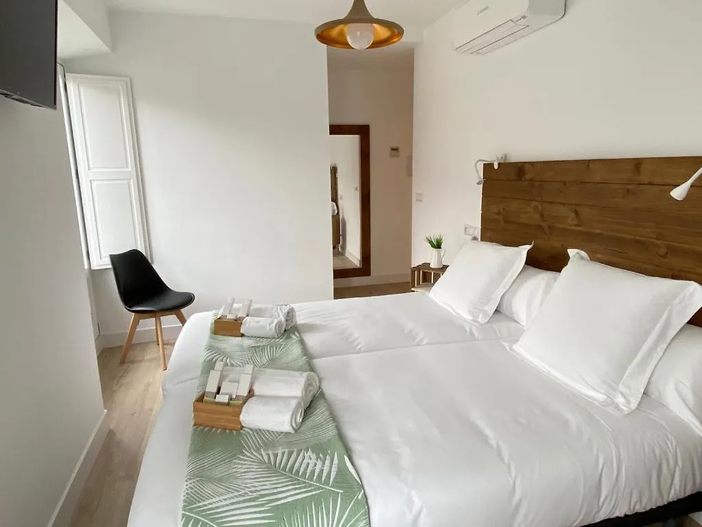 7 Kale Bed&Breakfast Bilbao 2*,