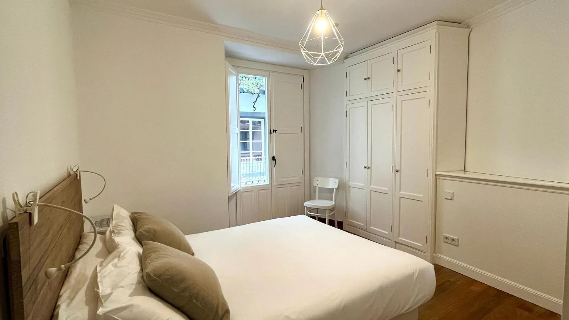 7 Kale Bed&Breakfast Bilbao
